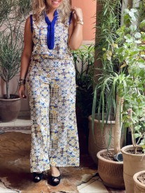 Set 2pieces, tunic crepe pinted white blue yellow col officer with double sfifa & aqadi blue majorelle with large pant with elastic band size: M/L & XL